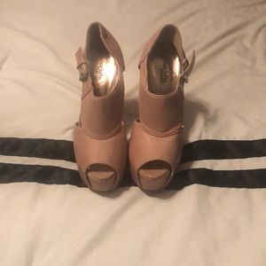 Charlotte Russe Heel